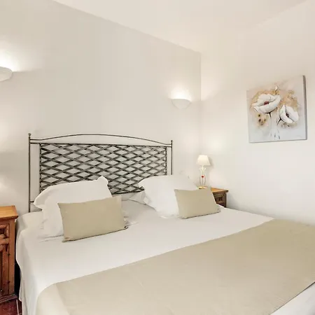 Villa 25 Lola Flores *
