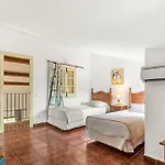 Villa 25 Lola Flores *