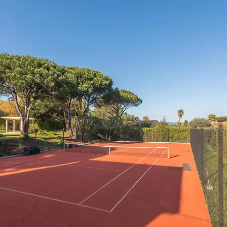 Villa 25 Lola Flores Saint-Tropez